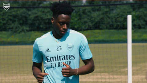 Vừa đến Arsenal tân binh Albert Sambi Lokonga đã gây ấn tượng