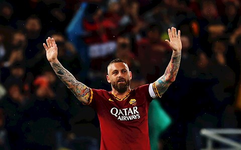 Daniele De Rossi: Một “tên ngốc” chất lừ