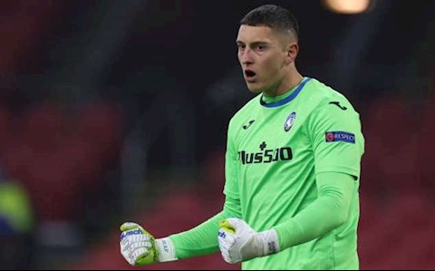 Tottenham hoàn tất hợp đồng mượn thủ môn Atalanta