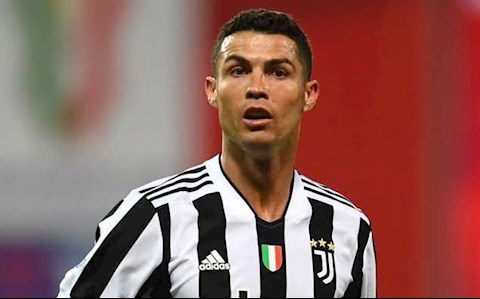 Nhà báo Romano hé lộ điểm đến duy nhất của Ronaldo trong hè 2021