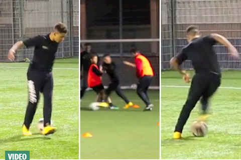 VIDEO: Jadon Sancho tài năng thế nào ở tuổi 14?