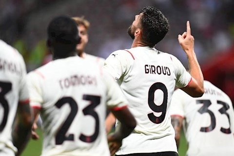 Olivier Giroud ghi bàn ngay trong ngày ra mắt AC Milan