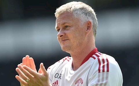 HLV Solskjaer có hành động đẹp với CĐV sắp qua đời của MU