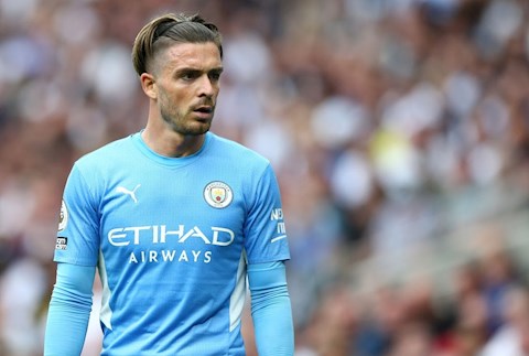 VIDEO: Jack Grealish ngạc nhiên trước một cái tên ở Man City