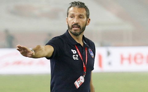 Gianluca Zambrotta và những bước chân lặng lẽ sau ánh hào quang