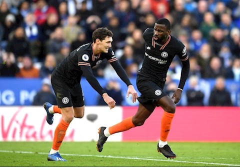 Chelsea nhận tin cực vui từ bộ đôi trung vệ