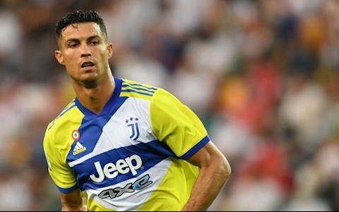 HLV Solskjaer lên tiếng về khả năng Ronaldo tới Man City