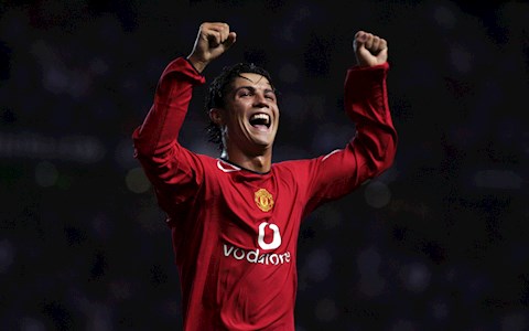 Cristiano Ronaldo: Trở về với ngày chưa giông bão