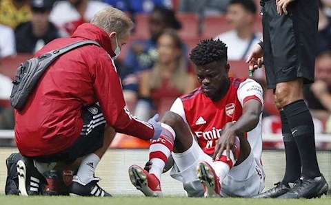 Arsenal đón tin dữ về chấn thương của Partey