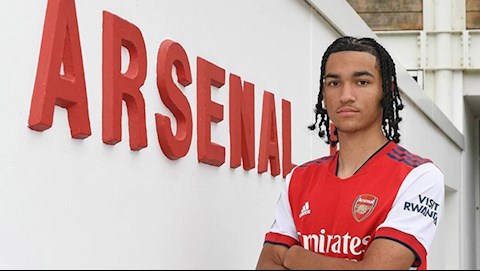 Arsenal chính thức có thêm một bản hợp đồng mới