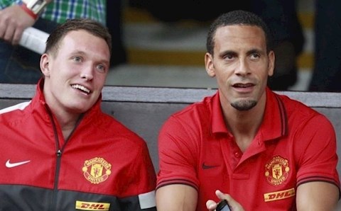 Ferdinand gửi lời xin lỗi tới Phil Jones