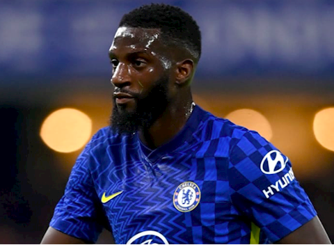 Tiemoue Bakayoko chính thức chia tay Chelsea
