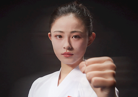 Cộng đồng mạng dậy sóng với vẻ đẹp thuần khiết của nữ hoàng Karate Trung Quốc
