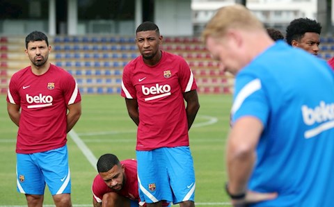 Điểm tin bóng đá sáng 7/8: Barca đại loạn, Aguero đòi ra đi