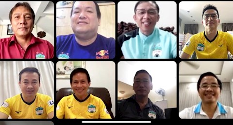 HLV Kiatisuk họp ban lãnh đạo, đề ra mục tiêu vô địch V-League 2022