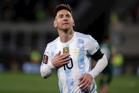 Lập hat-trick, Lionel Messi chính thức vượt qua Vua bóng đá Pele