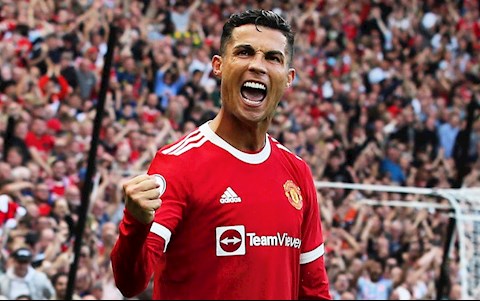 Không thể khác, sân khấu là của Ronaldo