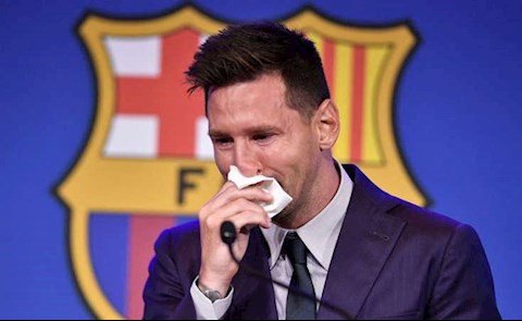 Hy sinh Messi và Griezmann, quỹ lương Barca vẫn “vượt rào”