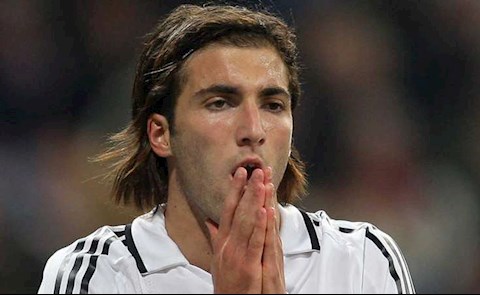Higuain chưa hết ấm ức vì bị Real Madrid phụ bạc