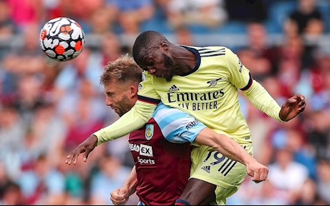 Arsenal thắng trận thứ 2 liên tiếp: Hàng thủ là bệ đỡ