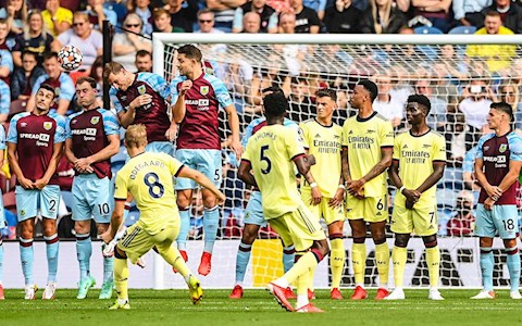 Link xem video Burnley vs Arsenal: Siêu phẩm của Martin Oedegaard