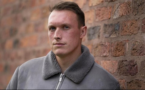 Phil Jones: Không thể gục ngã