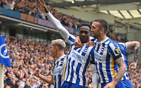 Brighton chen chân vào cuộc đua vô địch