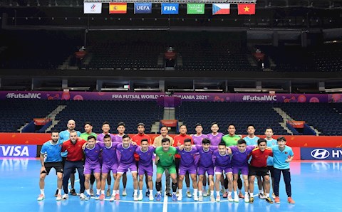 ĐT futsal Việt Nam quyết không buông xuôi trước Nga