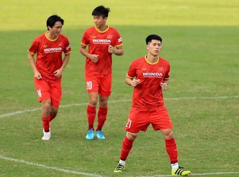 Đấu Campuchia, HLV Park Hang Seo tiếp tục để dành Đình Trọng