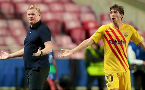Barca thua tan nát trên sân của Benfica, Ronald Koeman có thể bị sa thải