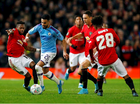 Mua sắm rầm rộ, MU vẫn xếp sau Man City