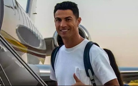 Điểm tin bóng đá sáng 4/9: Ronaldo đã tới MU