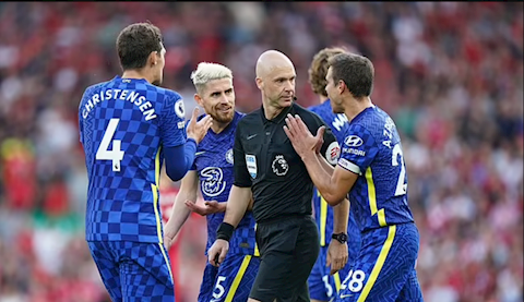 Chelsea chính thức nhận án phạt từ FA