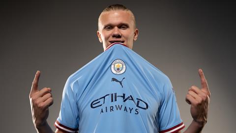 Vì sao Man City chưa công bố số áo của Erling Haaland?