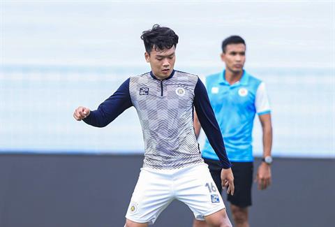 NÓNG: Trung vệ Thành Chung chính thức gia hạn với CLB Hà Nội