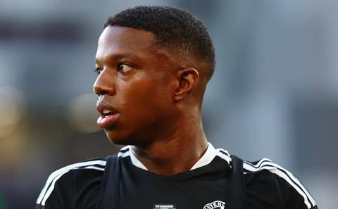 Lyon chỉ trích Tyrell Malacia vì thất hứa