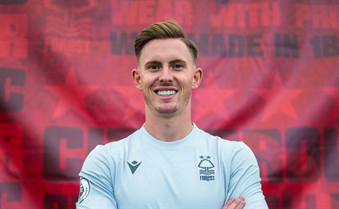 Dean Henderson chính thức chia tay MU