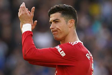 Ronaldo được đội bóng châu Á mời gọi với mức lương vô tiền khoáng hậu