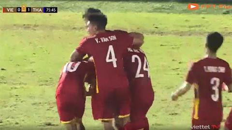 VIDEO: Khuất Văn Khang ghi bàn bằng vàng cho U19 Việt Nam