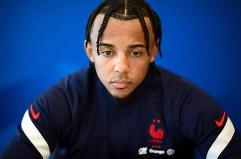 Chelsea đầu hàng trước Barca trong thương vụ Jules Kounde 