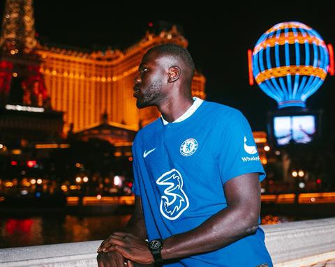 Chelsea chính thức công bố tân binh Kalidou Koulibaly