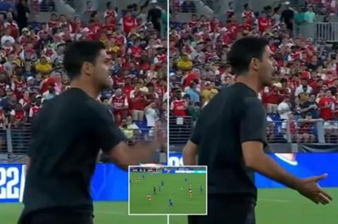 VIDEO: Mikel Arteta nổi điên với Maitland-Niles