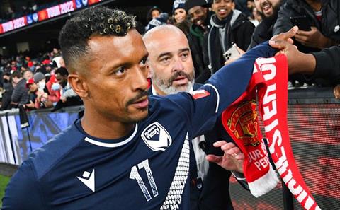 Nani gọi nhưng Ronaldo không nghe máy