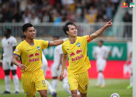 VIDEO: Văn Toàn ghi bàn thắng gỡ hòa cho HAGL