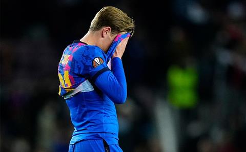 De Jong có xứng đáng để MU phải chờ?