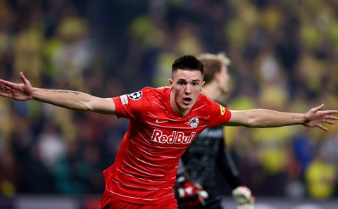 RB Salzburg đòi 300 triệu Euro + Bruno mới nhả sao trẻ cho MU