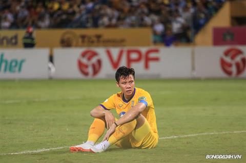 VIDEO: Quế Ngọc Hải nhận thẻ đỏ ngay trước ngày tập trung ĐT Việt Nam