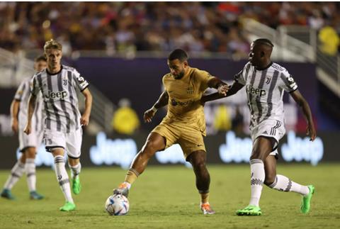 Memphis Depay rời Barca nhưng không đến MU và Spurs