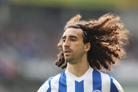 Brighton chính thức ra thông báo vụ Chelsea mua Cucurella