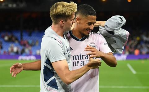 Saliba nói gì sau màn ra mắt trong mơ ở Arsenal?